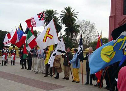 Flag parade of FIAV-members (photo: Francisco Gregoric)